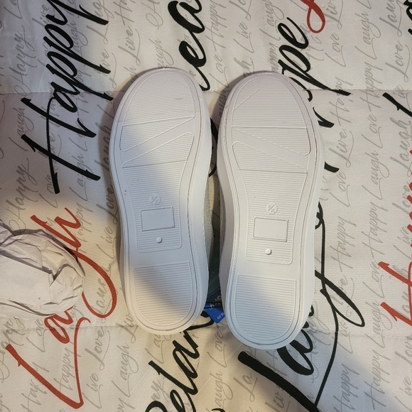 Sun& Sky Women's Mesh Grey Pull on Shoes - Picture 7 of 7